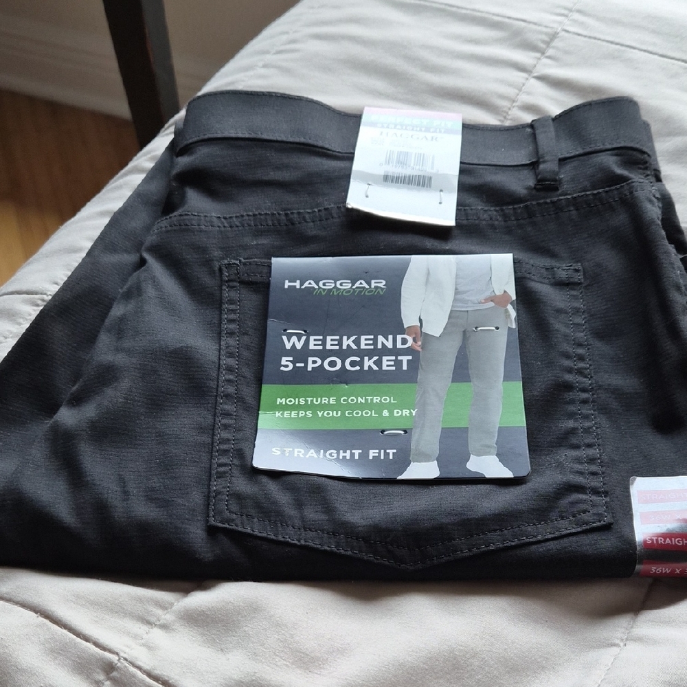 Haggar Men's Black Straight Fit Jeans